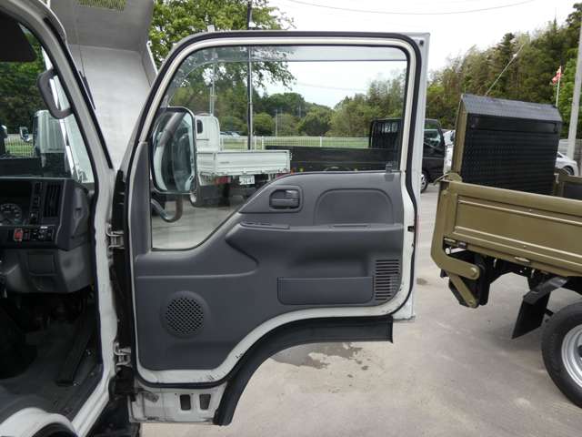 Isuzu Elf 10