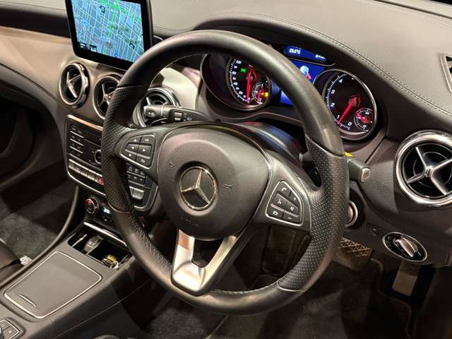 Mercedes-Benz GLA-Class 7