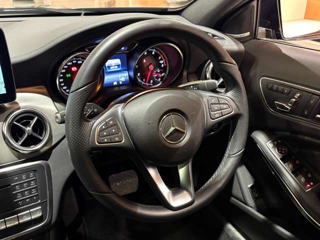 Mercedes-Benz GLA-Class 9