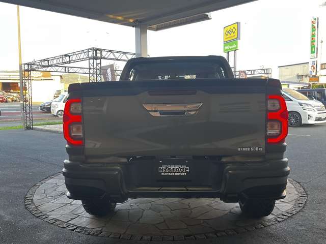 Toyota Hilux 3