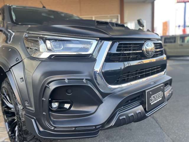 Toyota Hilux 6