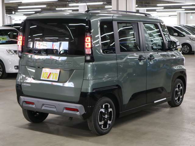 Mitsubishi Delica Mini 6