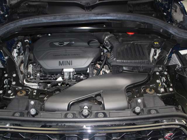 MINI Crossover 7