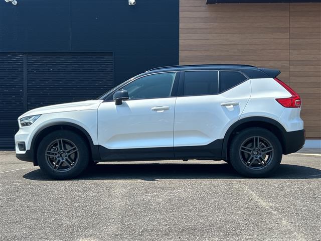 Volvo XC40 9