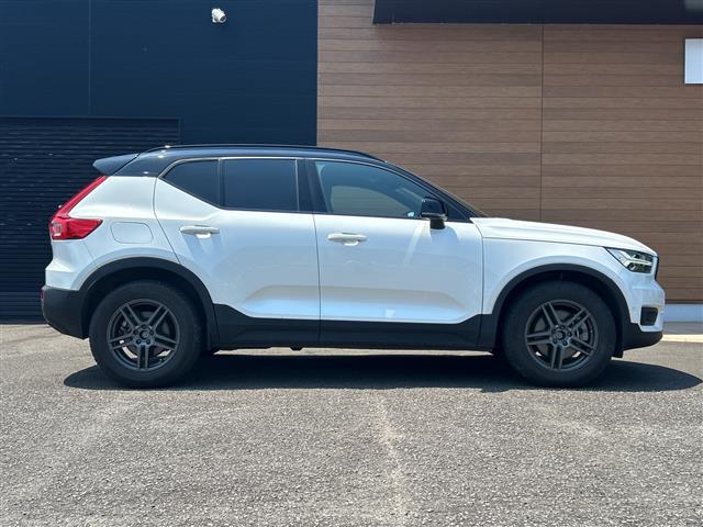 Volvo XC40 10