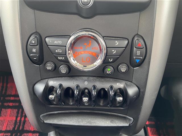 MINI Crossover 7