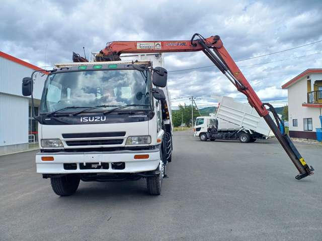 Isuzu Forward 2