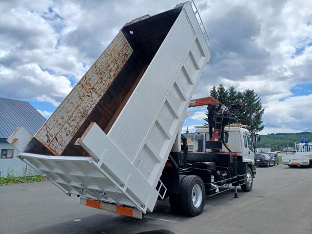 Isuzu Forward 9