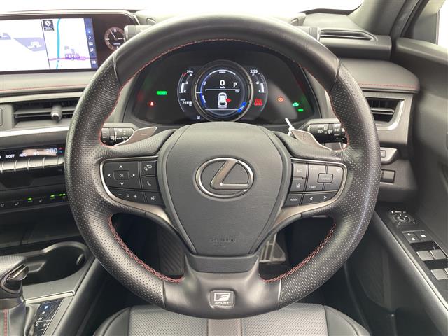 Lexus UX 10