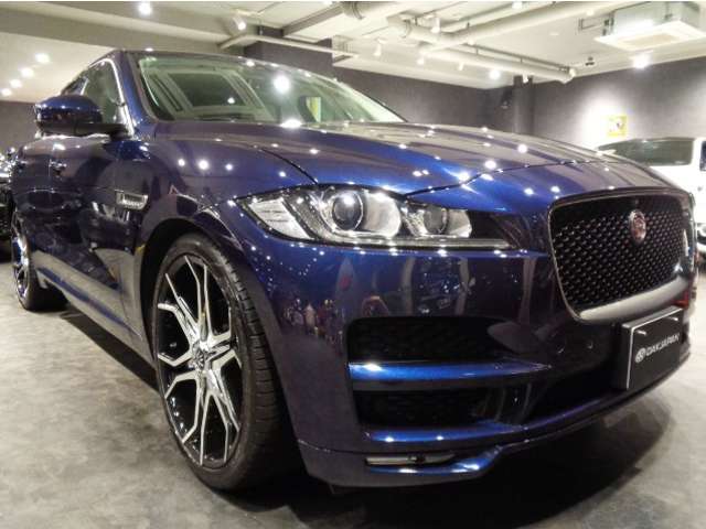 Jaguar F-Pace 2