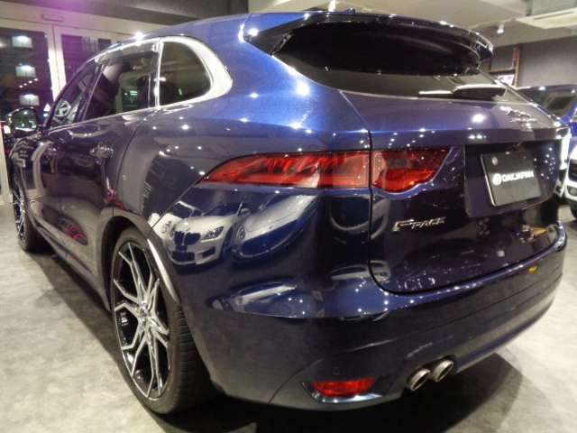 Jaguar F-Pace 4
