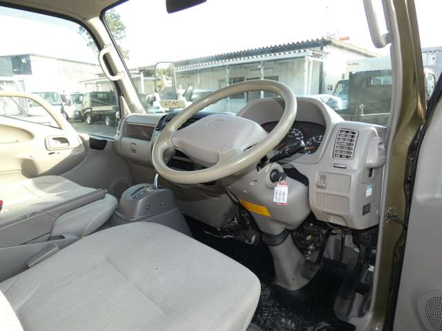 Toyota Toyoace 12