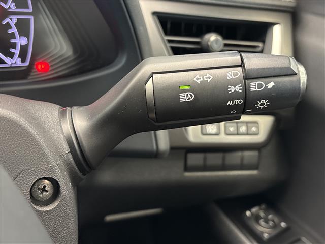 Lexus UX 12