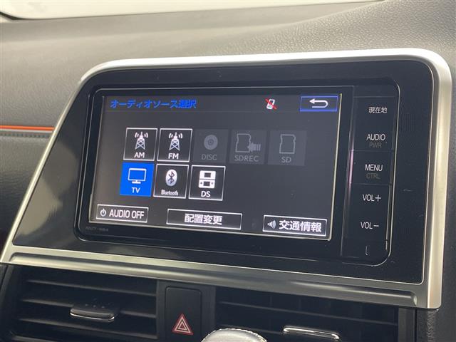 Toyota Sienta 4