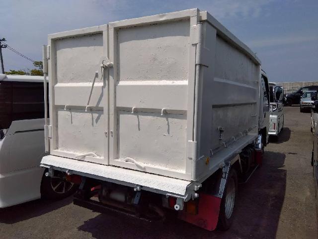 Isuzu Elf 5