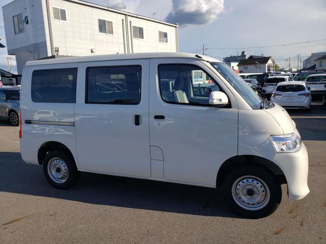Toyota Town Ace Van 6