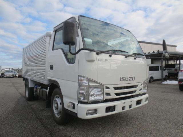 Isuzu Elf 2