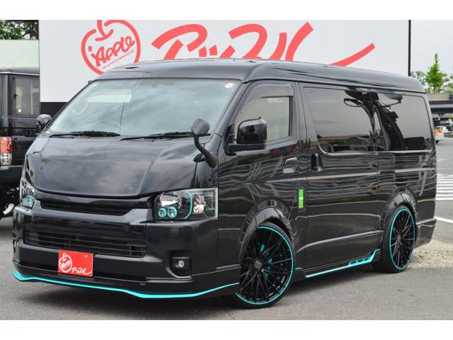 Toyota Hiace 7