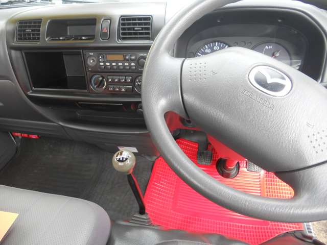 Mazda Bongo Truck 12