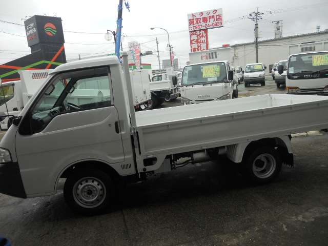Mazda Bongo Truck 5