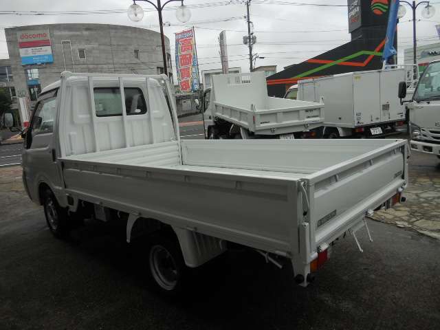 Mazda Bongo Truck 6