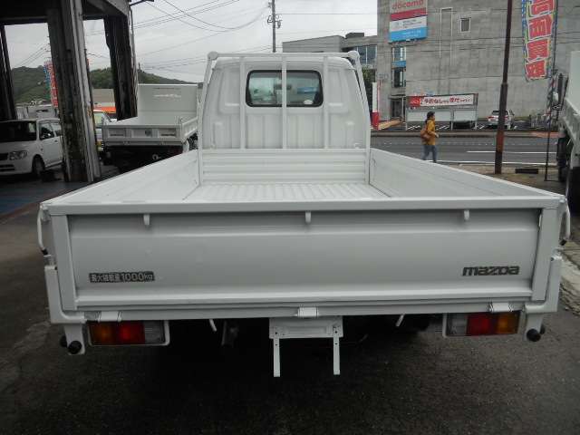 Mazda Bongo Truck 8