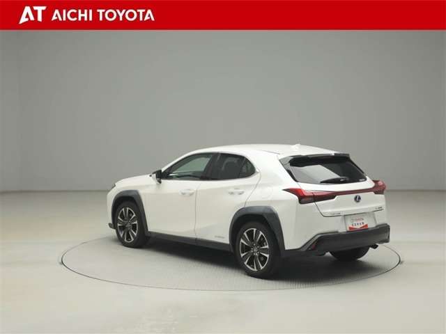 Lexus UX 4