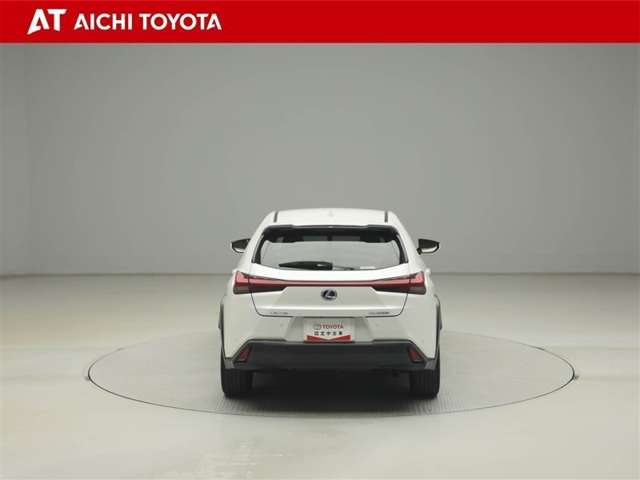 Lexus UX 5
