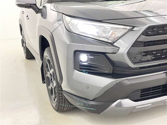 Toyota RAV4 8
