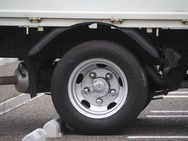 Mitsubishi Fuso Canter 12