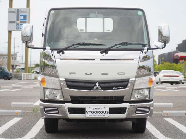 Mitsubishi Fuso Canter 4