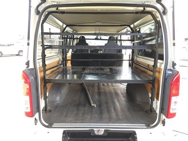 Toyota Regius Ace 2
