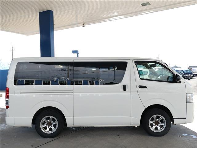 Toyota Regius Ace 6