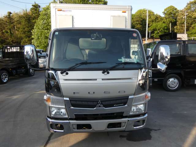 Mitsubishi Fuso Canter 4