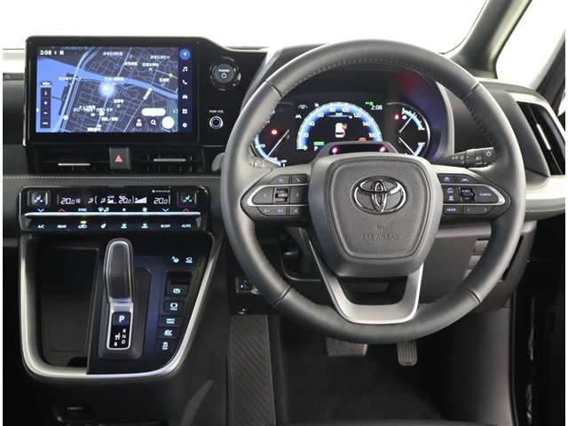 Toyota Noah 4