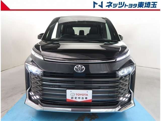 Toyota Voxy 5