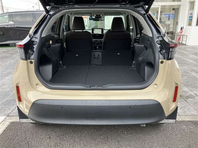 Toyota Yaris Cross 12
