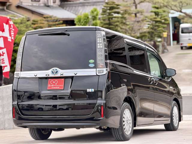 Toyota Voxy 7
