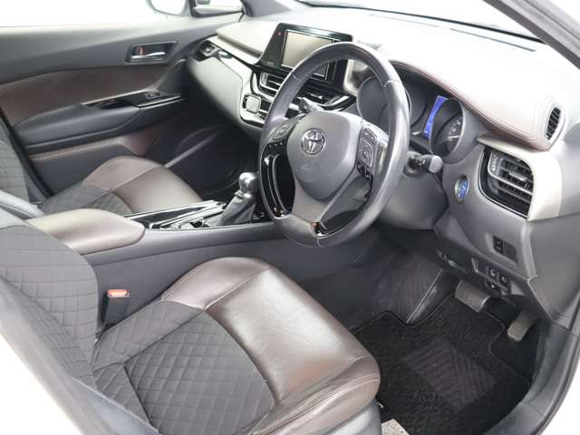 Toyota C-HR 10