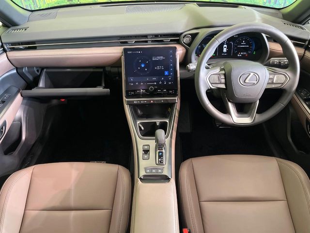 Lexus LBX 2