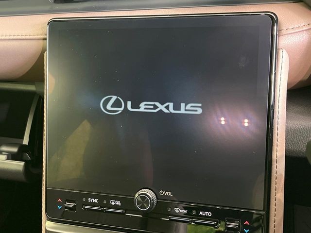 Lexus LBX 4