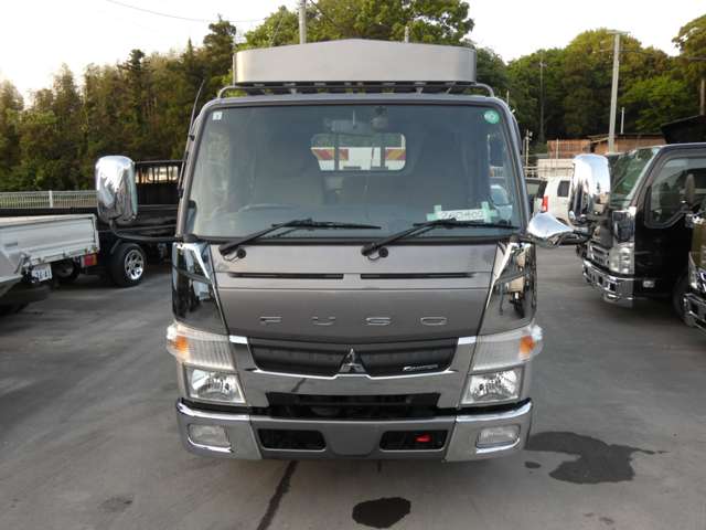 Mitsubishi Fuso Canter 4