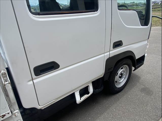 Mazda Titan Dash 12