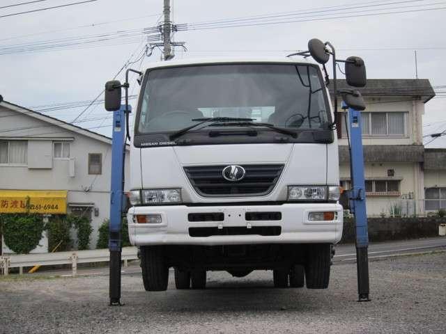 UD Trucks Condor 8