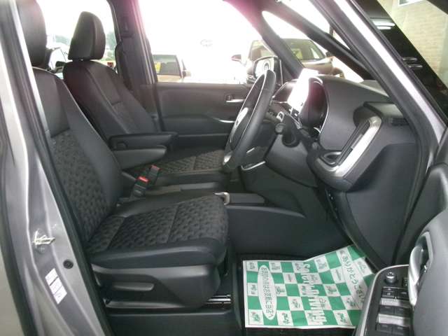 Toyota Voxy 10