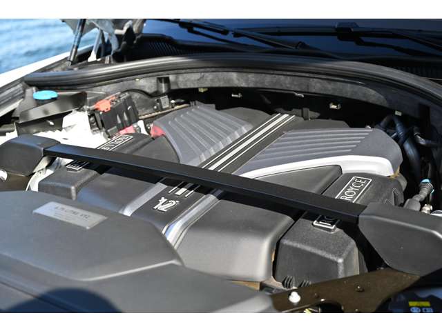 Rolls-Royce ブラックバッジカリナン 11