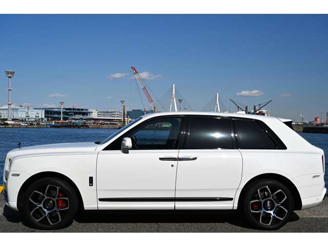 Rolls-Royce ブラックバッジカリナン 3