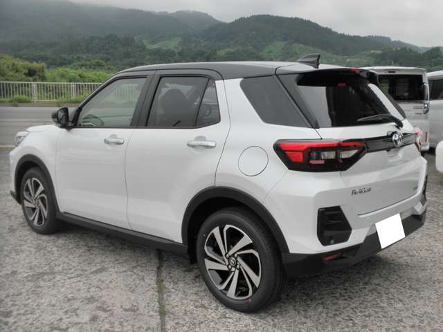 Toyota Raize 6