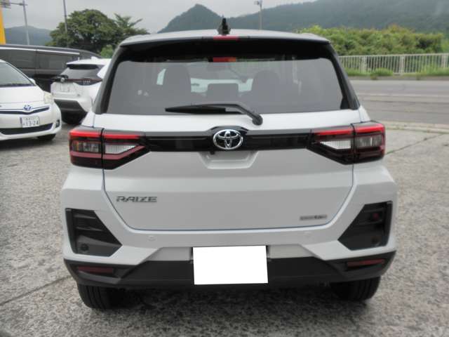 Toyota Raize 7