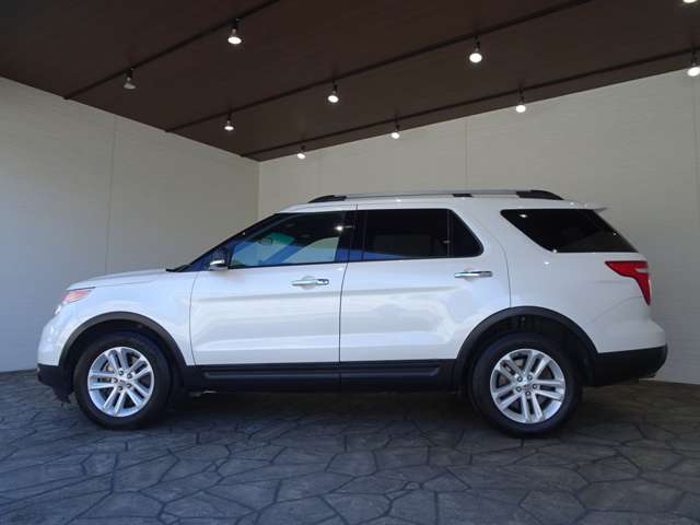 Ford Explorer 9